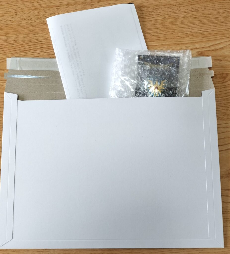同封する納品書と商品